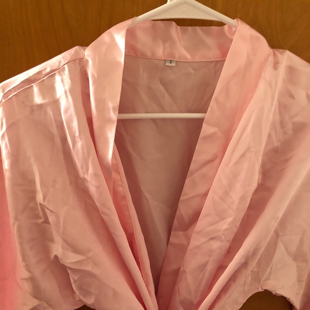 Pink Lace Robe - Picture 3 of 4